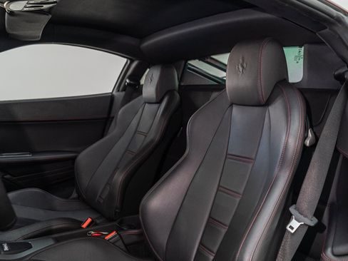 Used 2011 Ferrari 458 Italia Coupe RWD image 21