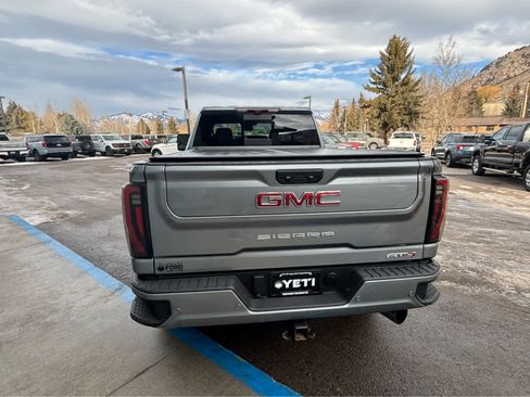 Used 2024 GMC Sierra 2500 AT4 w/ AT4 Premium Plus Package image 17