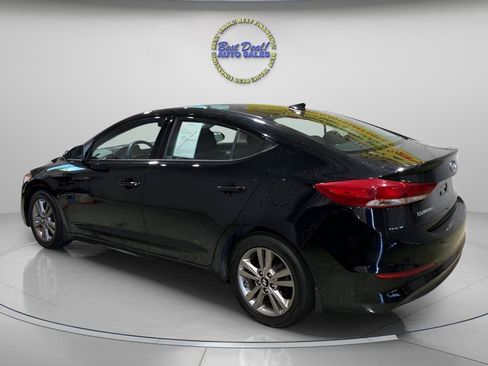 Used 2018 Hyundai Elantra Value Edition FWD image 2