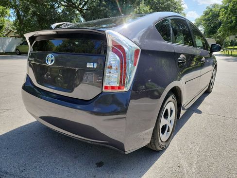 Used 2013 Toyota Prius Two FWD image 8