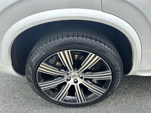 Certified 2023 Volvo XC90 B6 Ultimate w/ Protection Package Premier AWD/4WD image 12