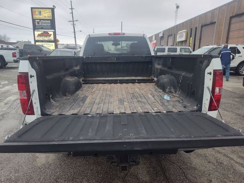 Used 2011 Chevrolet Silverado 2500 LT w/ Interior Plus Package image 10