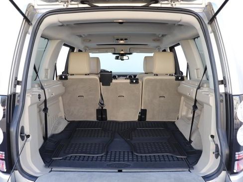 Used 2016 Land Rover LR4 HSE image 26