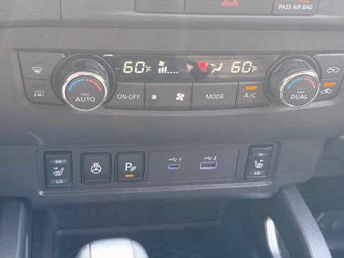 Certified 2024 Nissan Frontier SV w/ SV Convenience Package RWD image 27