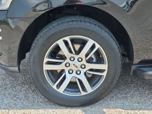 Used 2024 Ford Expedition Max Limited RWD image 33