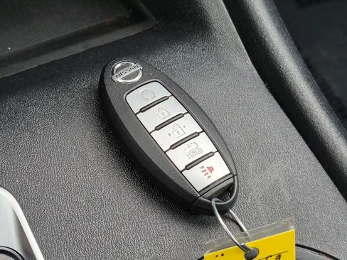 Used 2022 Nissan Altima 2.5 S FWD image 33