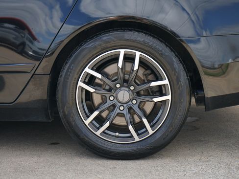 Used 2012 Acura TL w/ Technology Package image 14