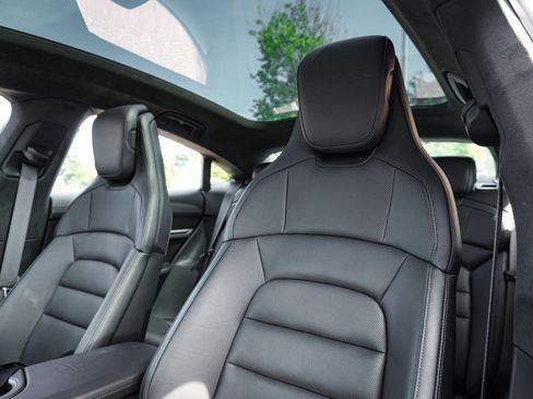 Used 2022 Porsche Taycan Turbo S AWD/4WD image 16