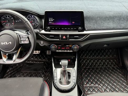 Used 2022 Kia Forte GT w/ GT Technology Package image 16