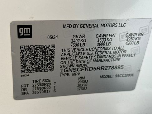 Certified 2024 Chevrolet Suburban Premier RWD image 41