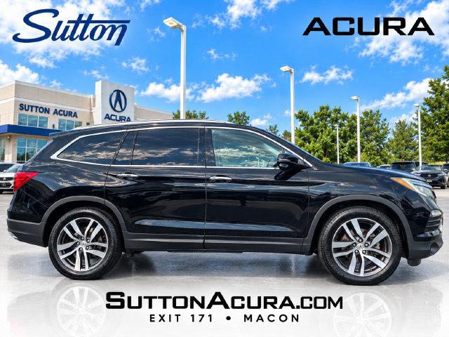 Used 2017 Honda Pilot Touring image 2