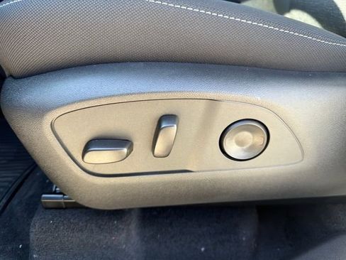 New 2026 Chevrolet Traverse LT w/ Driver Confidence Package image 19