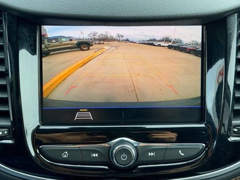 Used 2021 Chevrolet Trax LT w/ Sport Edition image 14