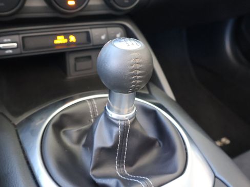 Used 2022 MAZDA MX-5 Miata Club image 22