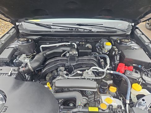 Used 2024 Subaru Outback Premium image 31