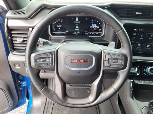 Used 2024 GMC Sierra 1500 AT4 w/ Technology Package AWD/4WD image 27