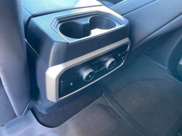Used 2024 Ford Expedition XLT AWD/4WD image 9