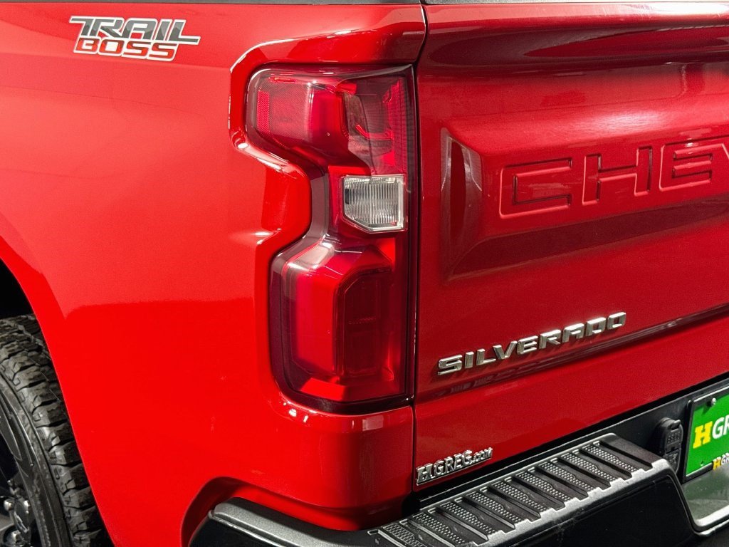 Used 2022 Chevrolet Silverado 1500 Custom Trail Boss w/ Safety Confidence Package AWD/4WD image 33