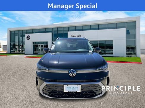 New 2025 Volkswagen Taos SEL image 6