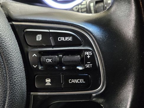 Used 2018 Kia Niro LX image 30