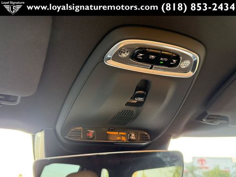 Used 2017 Volvo XC90 T6 Momentum w/ Vision Package AWD/4WD image 36