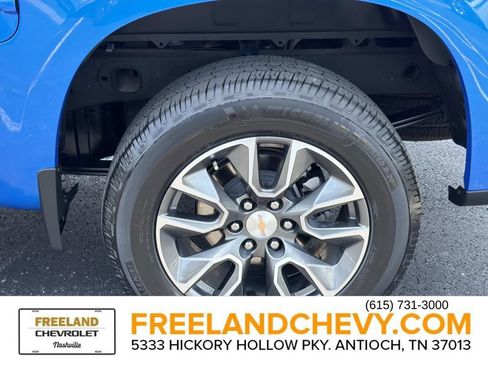 Used 2025 Chevrolet Silverado 1500 LT w/ Safety Package AWD/4WD image 11