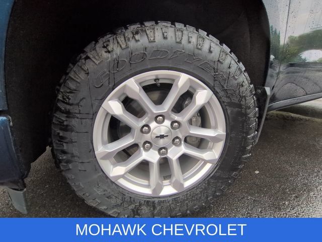 Certified 2023 Chevrolet Silverado 1500 RST w/ Convenience Package II AWD/4WD image 33