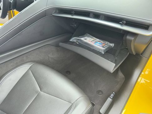 Used 2025 Chevrolet Corvette Z06 RWD image 36