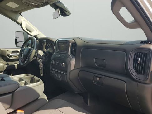 Used 2023 Chevrolet Silverado 2500 Custom w/ Custom Value Package image 14