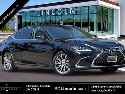 Used 2021 Lexus ES 300h w/ Premium Package