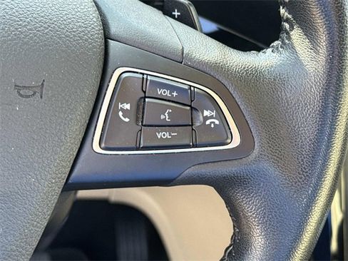 Used 2017 Ford Escape Titanium image 29