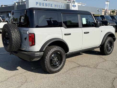 New 2026 Ford Bronco Big Bend w/ Black Diamond Package AWD/4WD image 6