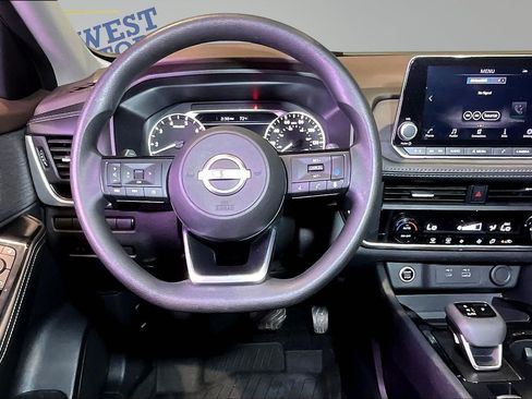 Used 2023 Nissan Rogue SV AWD/4WD image 9
