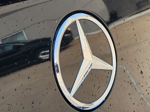 Certified 2023 Mercedes-Benz EQB 300 4MATIC image 10