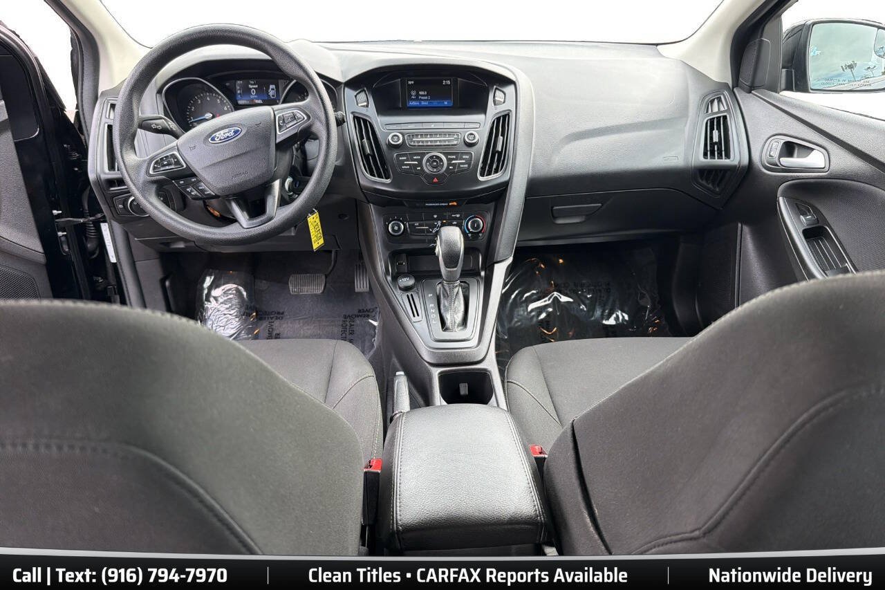 Used 2018 Ford Focus SE FWD image 15