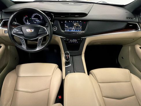 Used 2019 Cadillac XT5 Luxury image 18