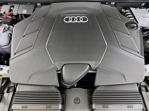 Used 2025 Audi Q7 3.0T Premium Plus AWD/4WD image 22