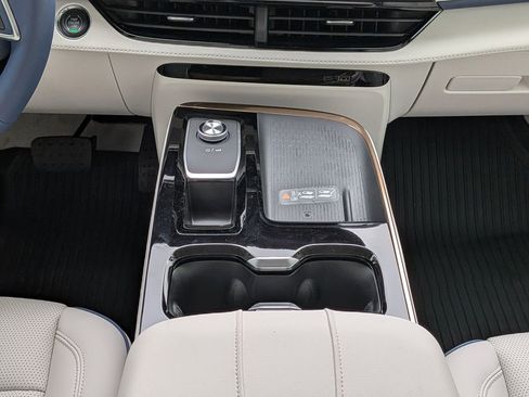 New 2026 Buick Enclave Avenir w/ Super Cruise Package FWD image 20