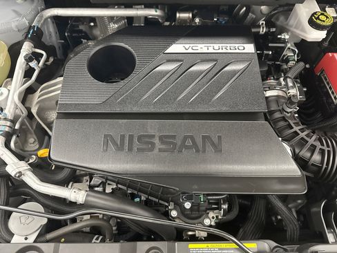 Used 2023 Nissan Rogue SL image 25