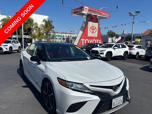 Used 2019 Toyota Camry XSE FWD image 2