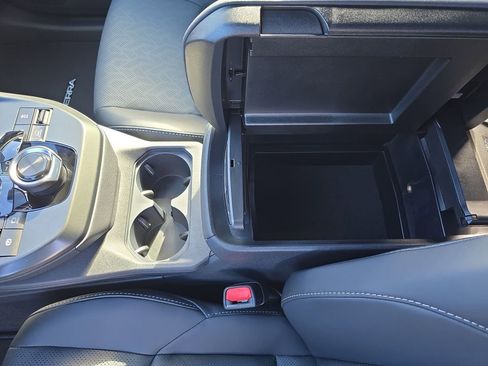 New 2026 Subaru Solterra image 21