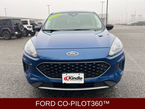 Used 2022 Ford Escape SE image 3