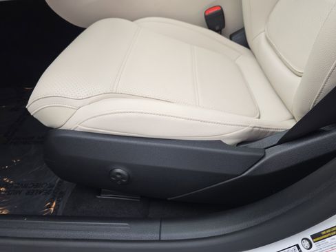 New 2026 Mercedes-Benz C 300 4MATIC Sedan image 28