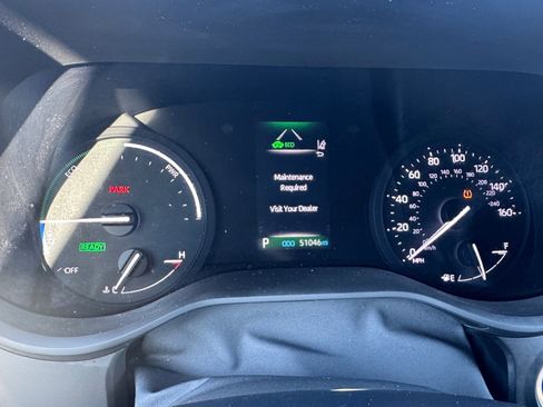 Used 2023 Toyota Sienna XLE image 19