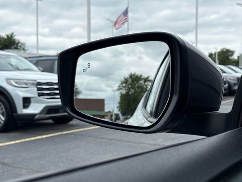 Used 2023 Nissan Leaf S image 39