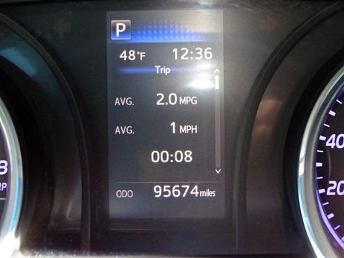 Used 2019 Toyota Camry SE w/ Carpet Mat Package image 21