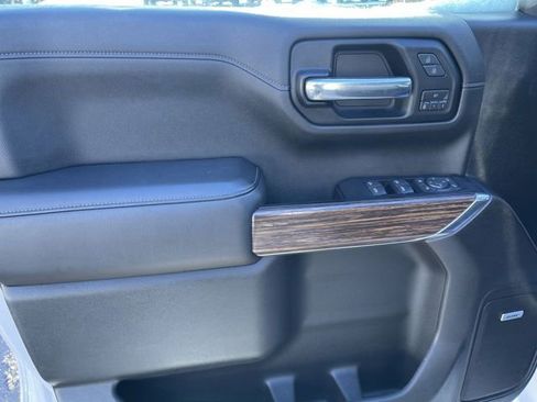 Used 2019 Chevrolet Silverado 1500 High Country w/ Z71 Off-Road Package image 24