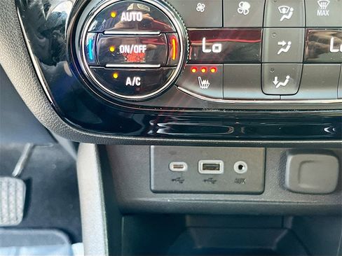 Used 2021 Buick Encore GX Select w/ Sport Touring Package image 19