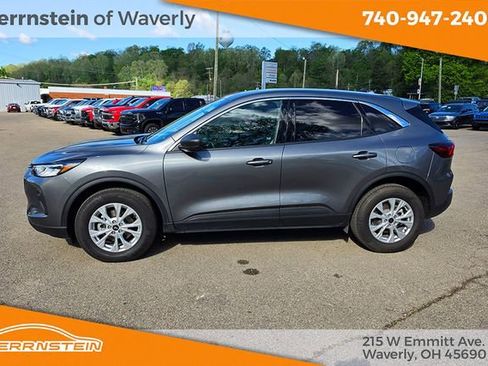 Used 2023 Ford Escape Active AWD/4WD image 4