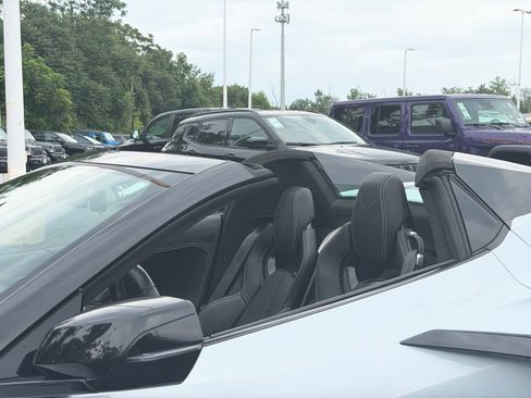 Used 2023 Chevrolet Corvette Stingray Premium Conv w/ Battery Protection Package RWD image 16
